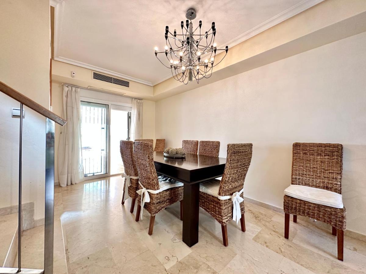 El Arenal Townhouse By The Beach With Swimming Pool - Eaw Homes Марбелья Екстер'єр фото