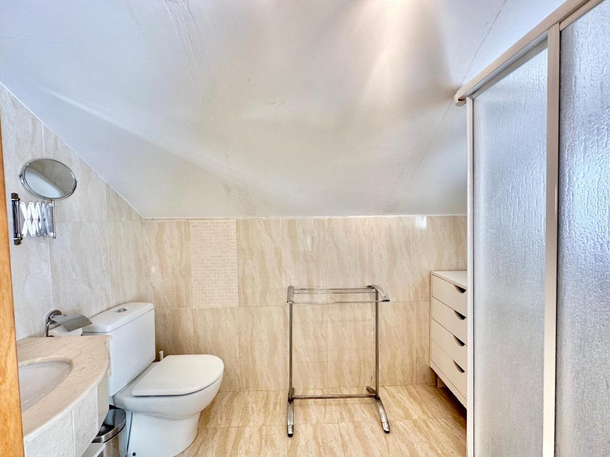 El Arenal Townhouse By The Beach With Swimming Pool - Eaw Homes Марбелья Екстер'єр фото